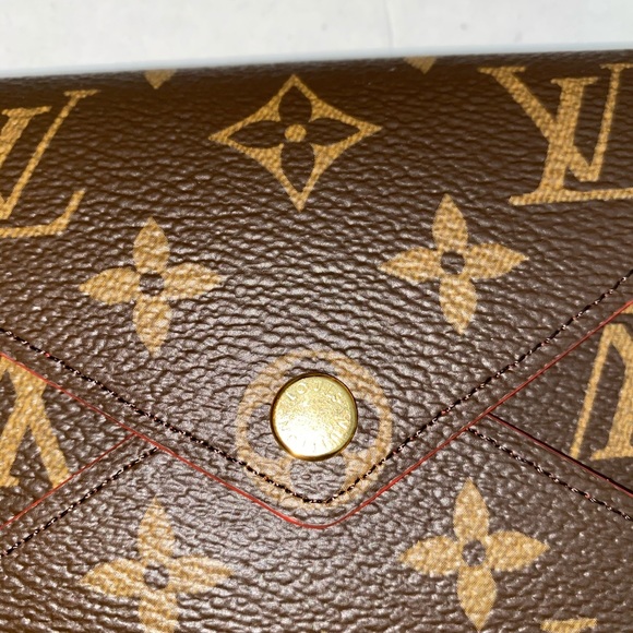 100% AUTHENTIC Louis Vuitton MEDIUM POUCH - Picture 5 of 8